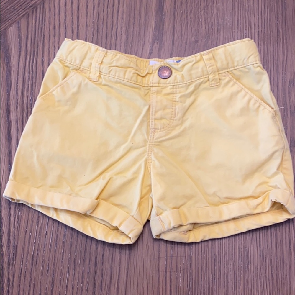 🌴 old navy kids Yellow shorts